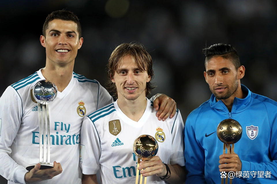 开云体育官方网站-皇马后卫展现团队合作精神，誓夺冠军的简单介绍