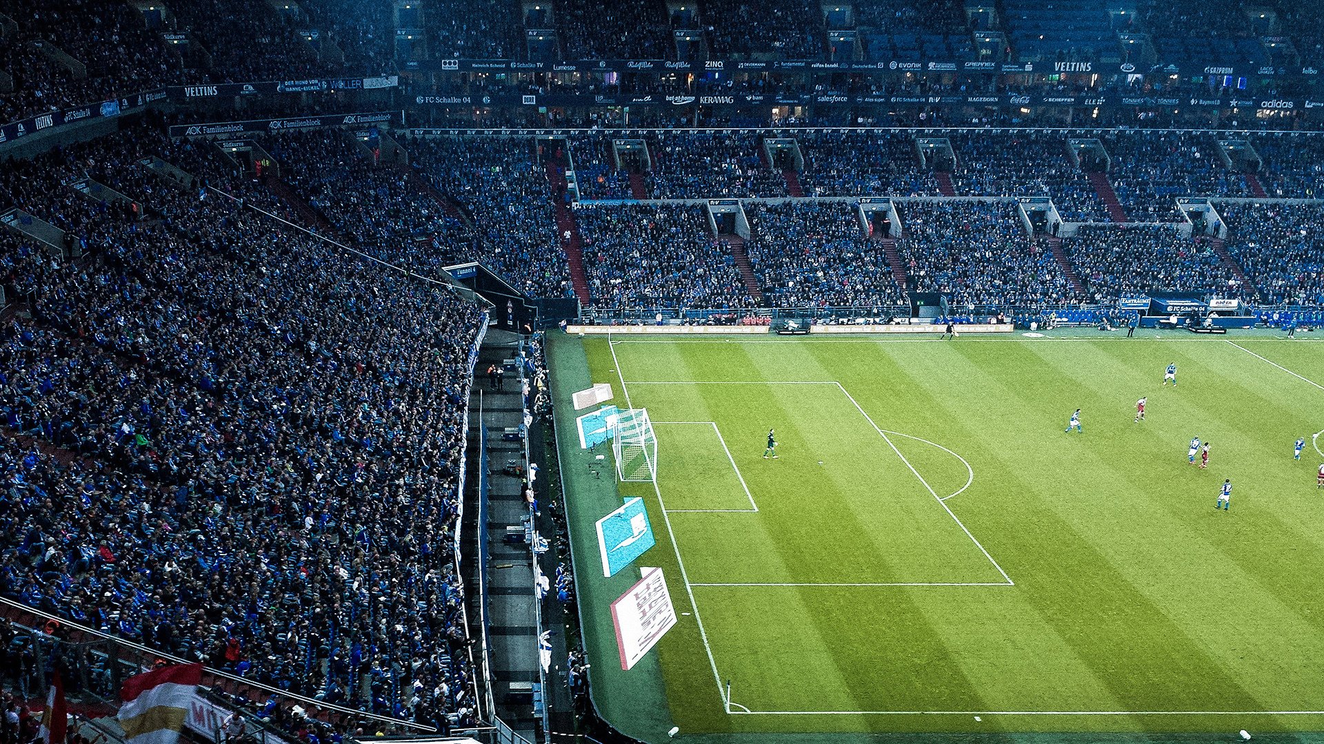 开云体育APP下载-世界排名争夺战之夜，卡马文加统治全场