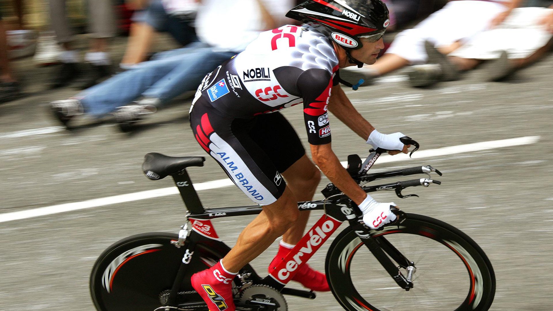 开云体育在线-决胜时刻，吉林浓眉一锤定音带走深圳队